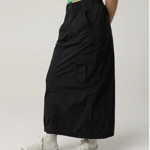 AERIE Black Women's Cargo Skirt